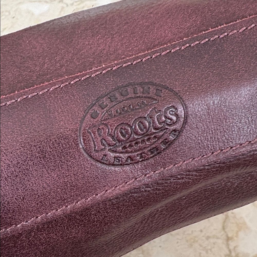 Roots Soft Leather Tote | Burgundy | Dual Handles + Crossbody Strap - Picture 13 of 16